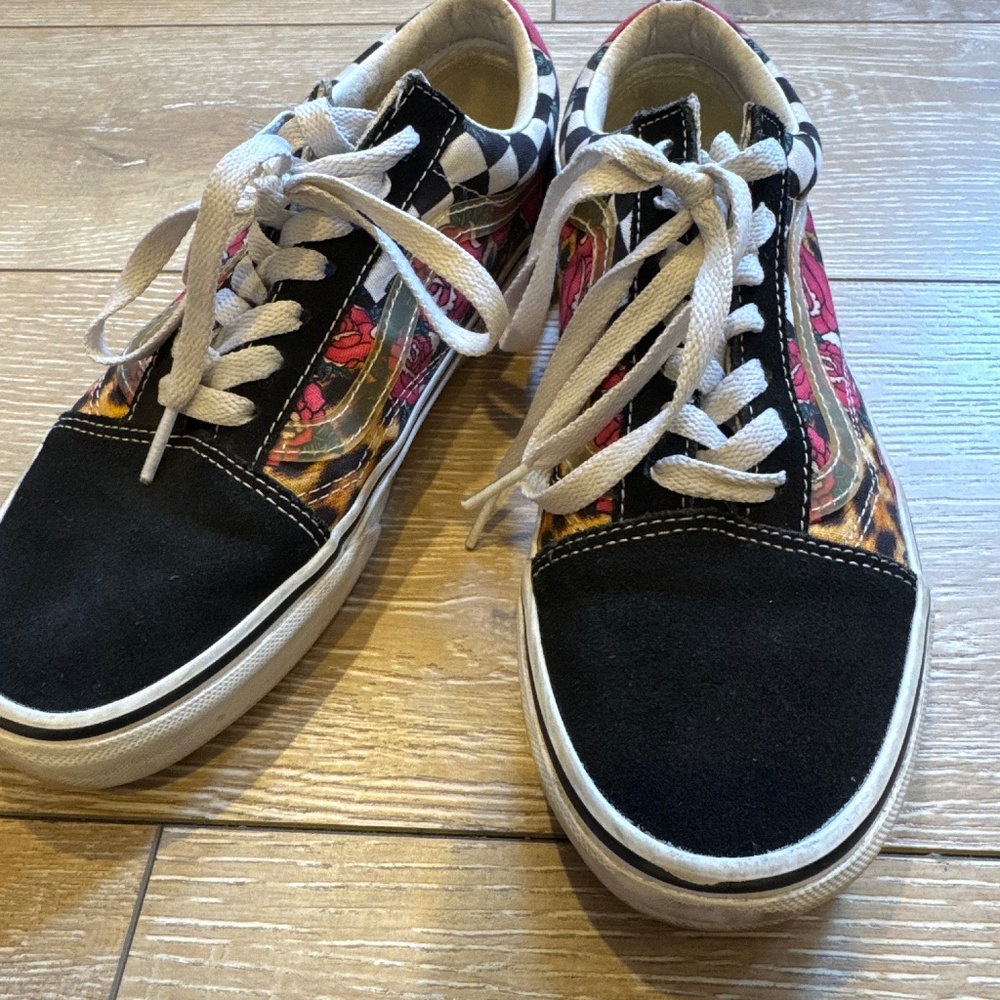 Vans size 6 men’s ( 7.5 women’s) - Picture 1 of 4